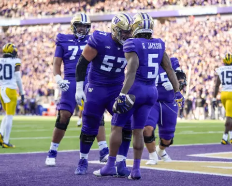 Washington pulls away in 4th quarter to beat No. 10 Michigan 27-17 in title game rematch