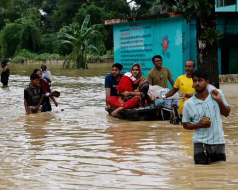 Floods in Bangladesh leave five dead, thousands stranded