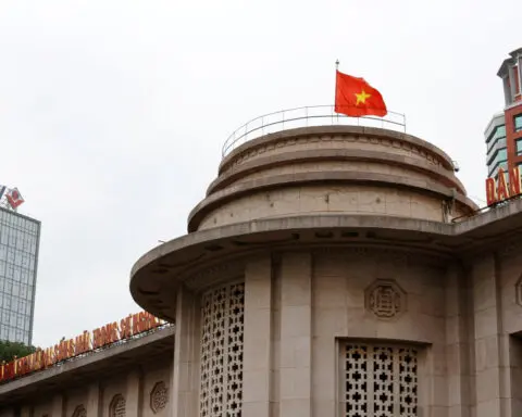 Vietnam striving for 7.6% to 8% economic expansion in Q4, govt says
