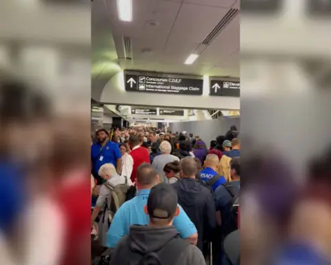 Plane Train issue causes ‘pandemonium’ at ATL airport