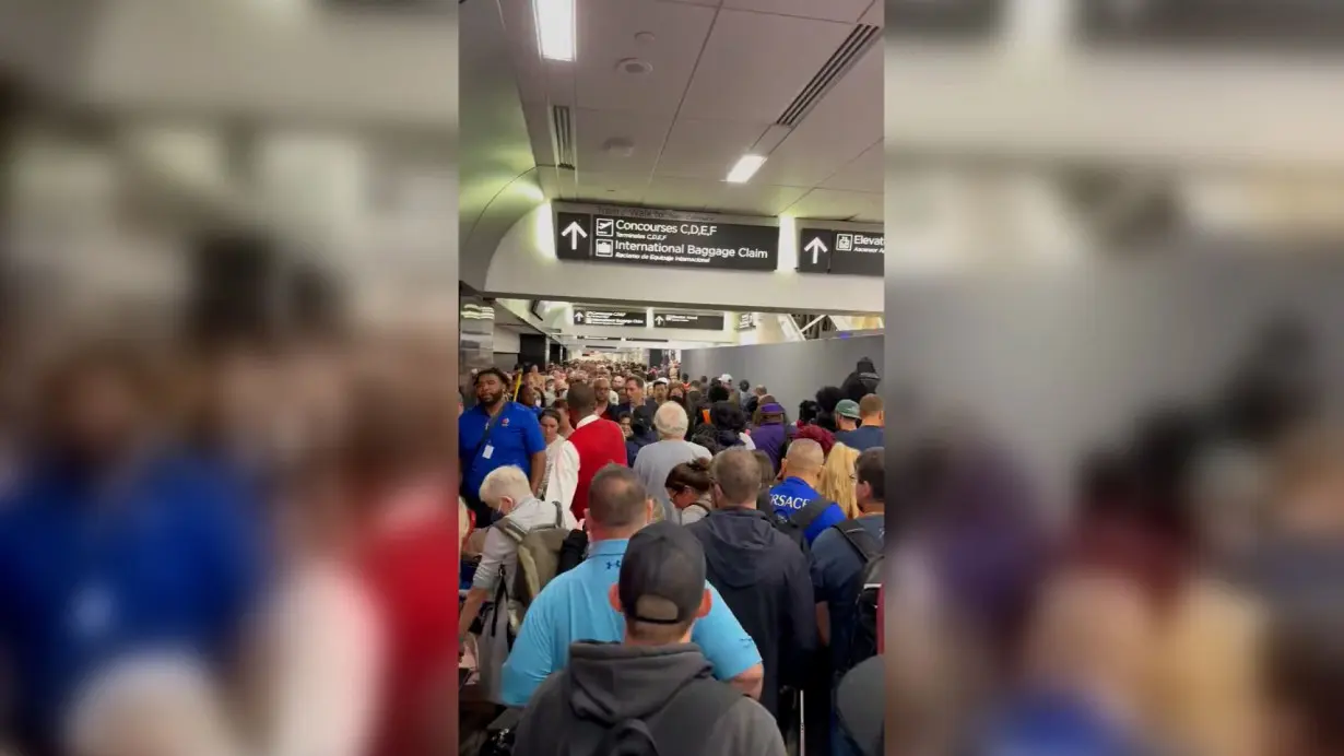 Plane Train issue causes 'pandemonium' at ATL airport