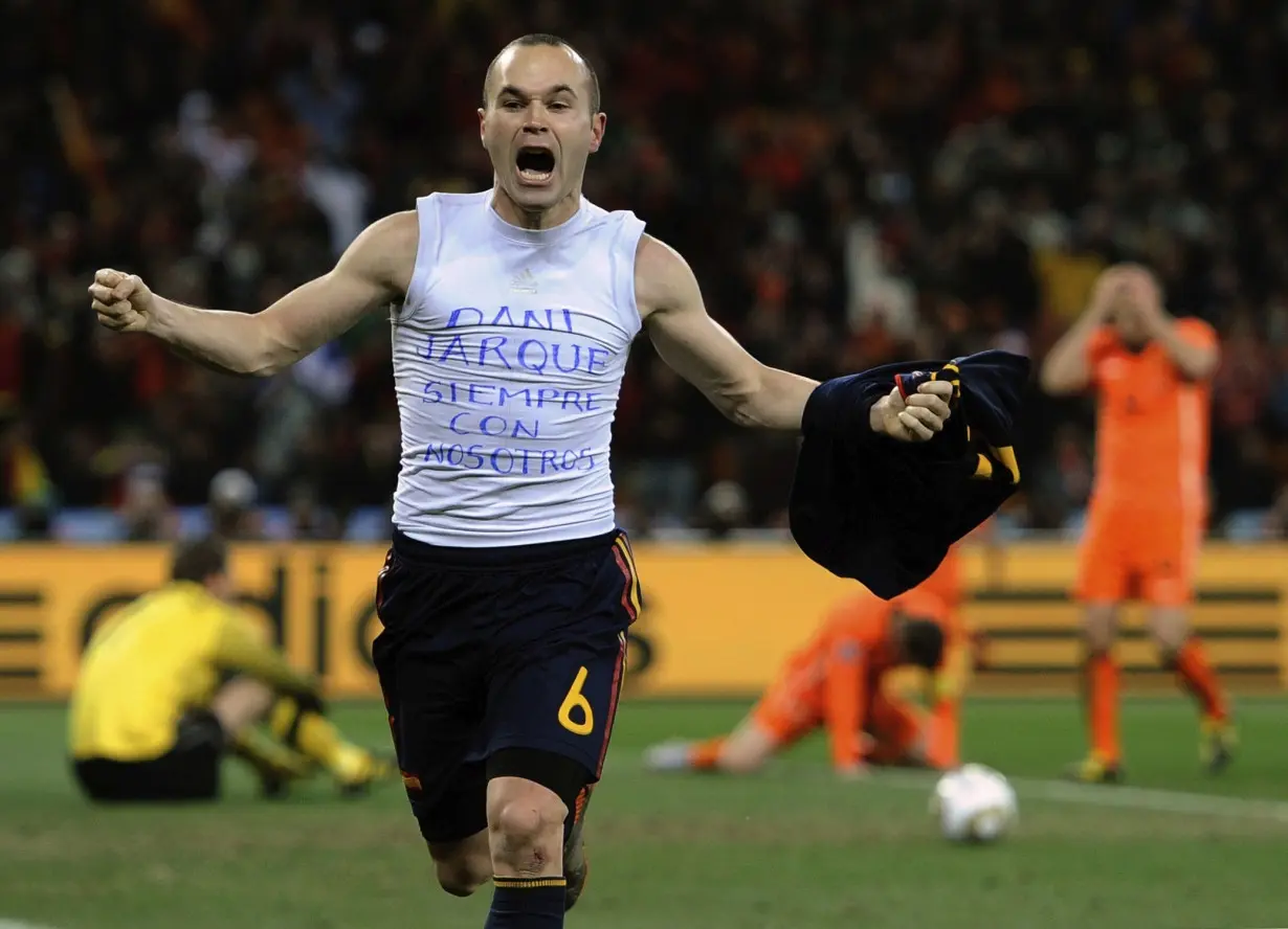 Soccer Iniesta Retirement