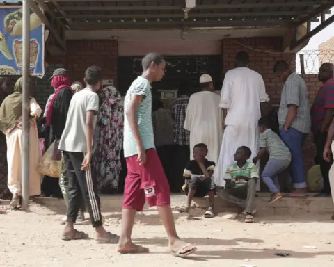 Fast-rising cholera cases across war-torn Sudan alarm the UN