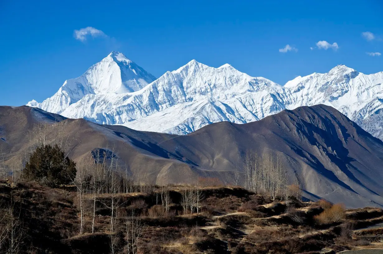 Five Russian climbers die on Nepal's Dhaulagiri mountain