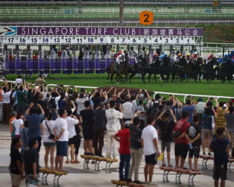 Thousands watch Singapore's last horse race, after 181 years