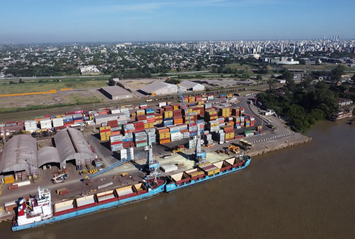 An overview of the Port of Rosario