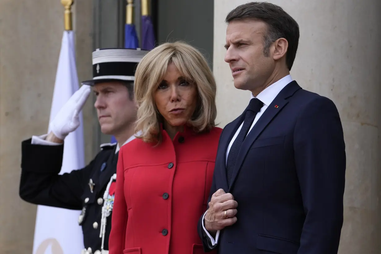 France Macron Emily in Paris