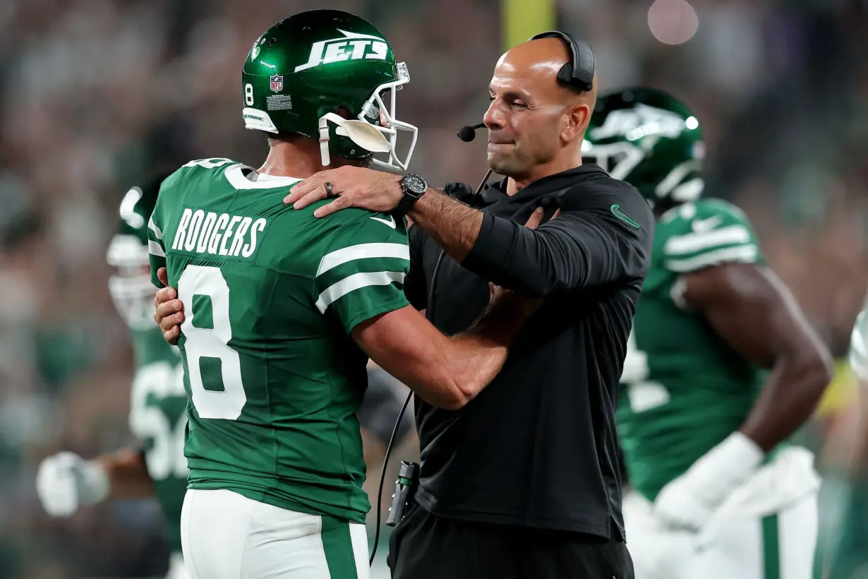 Jets' Aaron Rodgers denies rumors he played role in Robert Saleh's firing