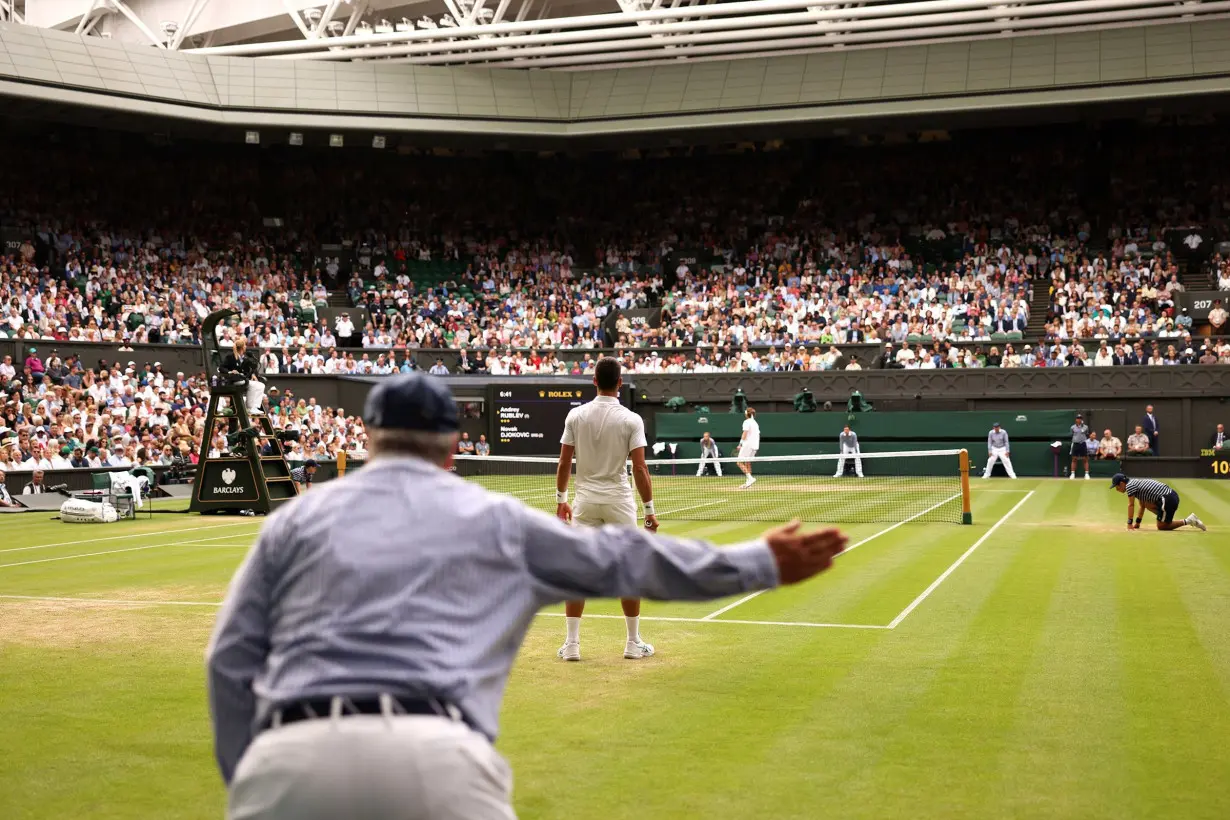 Wimbledon removes line judges after 147 years in favor of electronic system