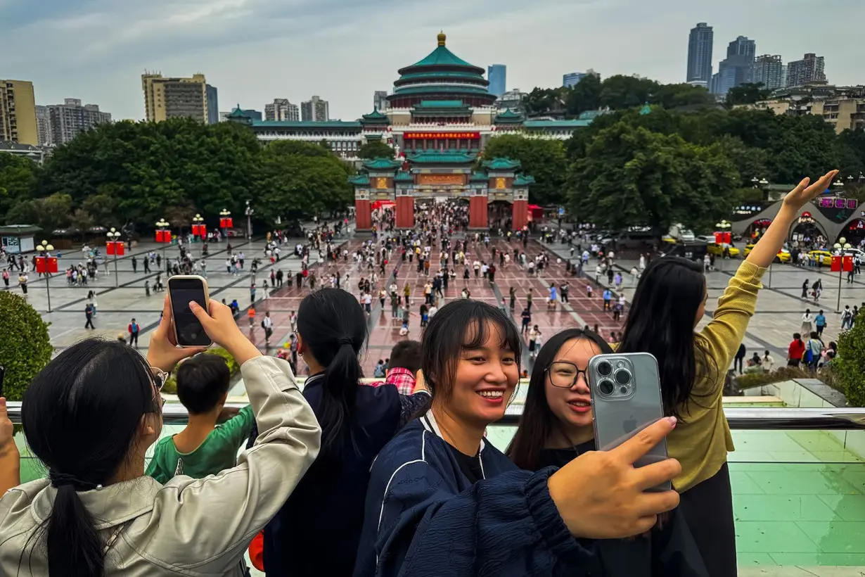 Investors went wild for China during its big holiday. But Chinese shoppers showed little of that optimism