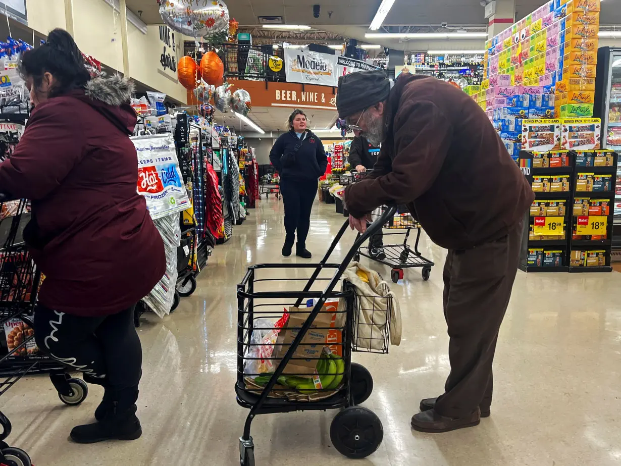 Shoppers ahead of the Thanksgiving holiday in Chicago