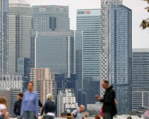 UK economy returns to growth in August after two months of stagnation