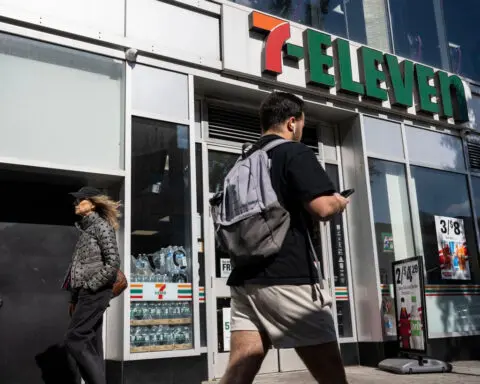 7-Eleven is closing more than 400 locations