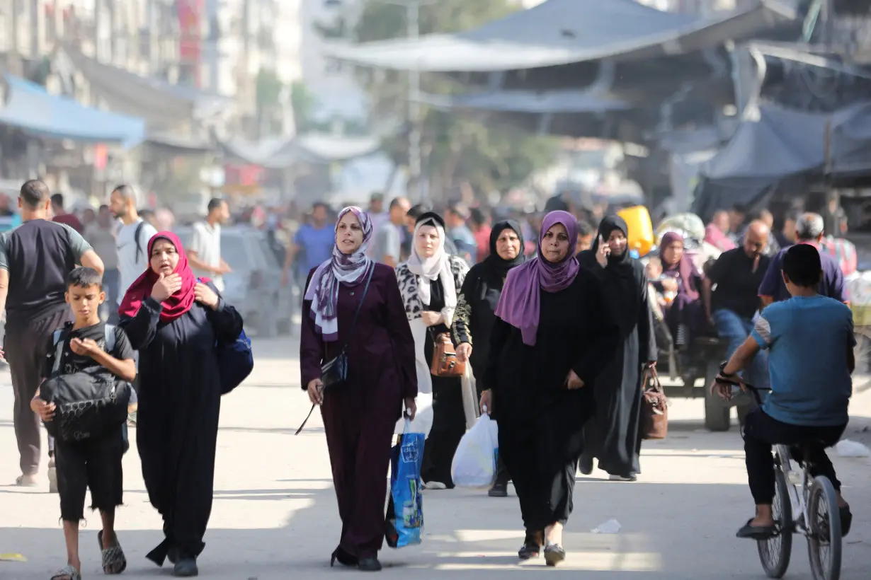 Palestinians flee areas in northern Gaza Strip following fresh Israeli evacuation order