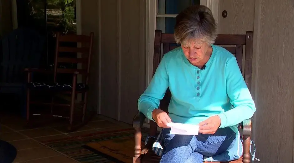 Family finds century-old letter as floods repeat history