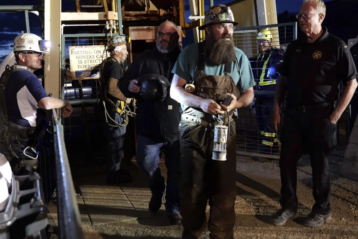 Colorado Gold Mine People Trapped