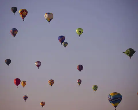 Not exactly smooth sailing at the 52nd Albuquerque balloon fiesta after 4 incidents