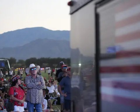 Man with loaded gun arrested at checkpoint near Donald Trump's weekend rally in Southern California