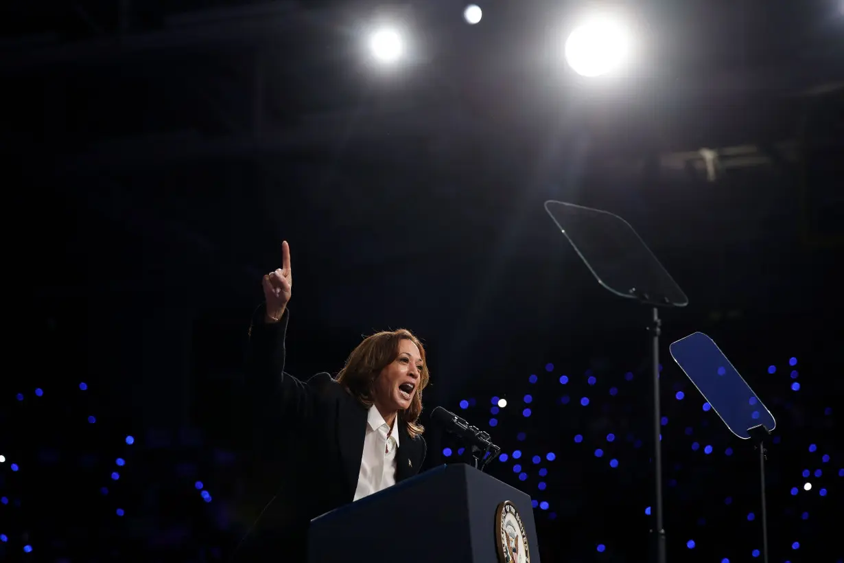 Harris unveils new proposals targeting Black men as she looks to shore up Democratic coalition