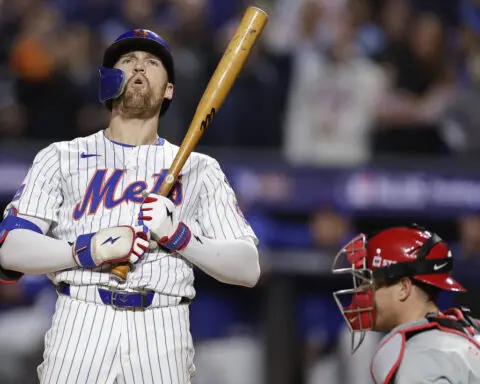 Brandon Nimmo in Mets' lineup for Game 2 of NLCS despite left foot issue