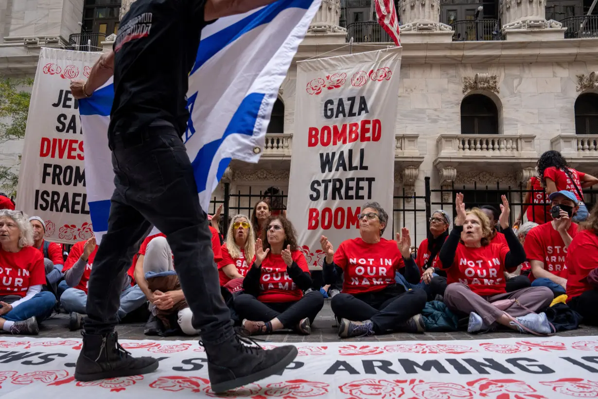 Protestors Calling for an End to the Israel-Hamas War rally at the New York Stock Exchange