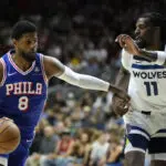 76ers' free agent pickup Paul George leaves preseason game with hyperextended left knee