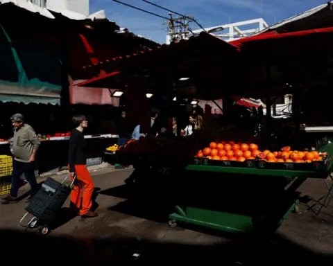 Israel inflation eases to 3.5% in September but stays above target