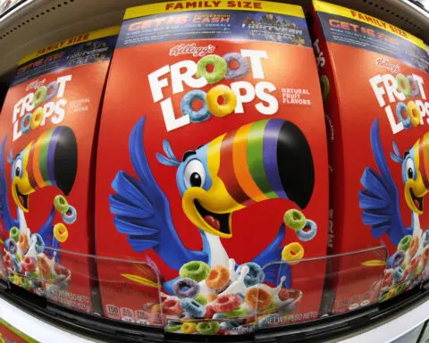 Protesters demand Kellogg remove artificial colors from Froot Loops and other cereals