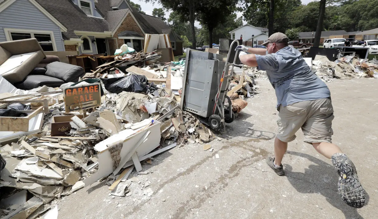 Climate Costly Hurricanes