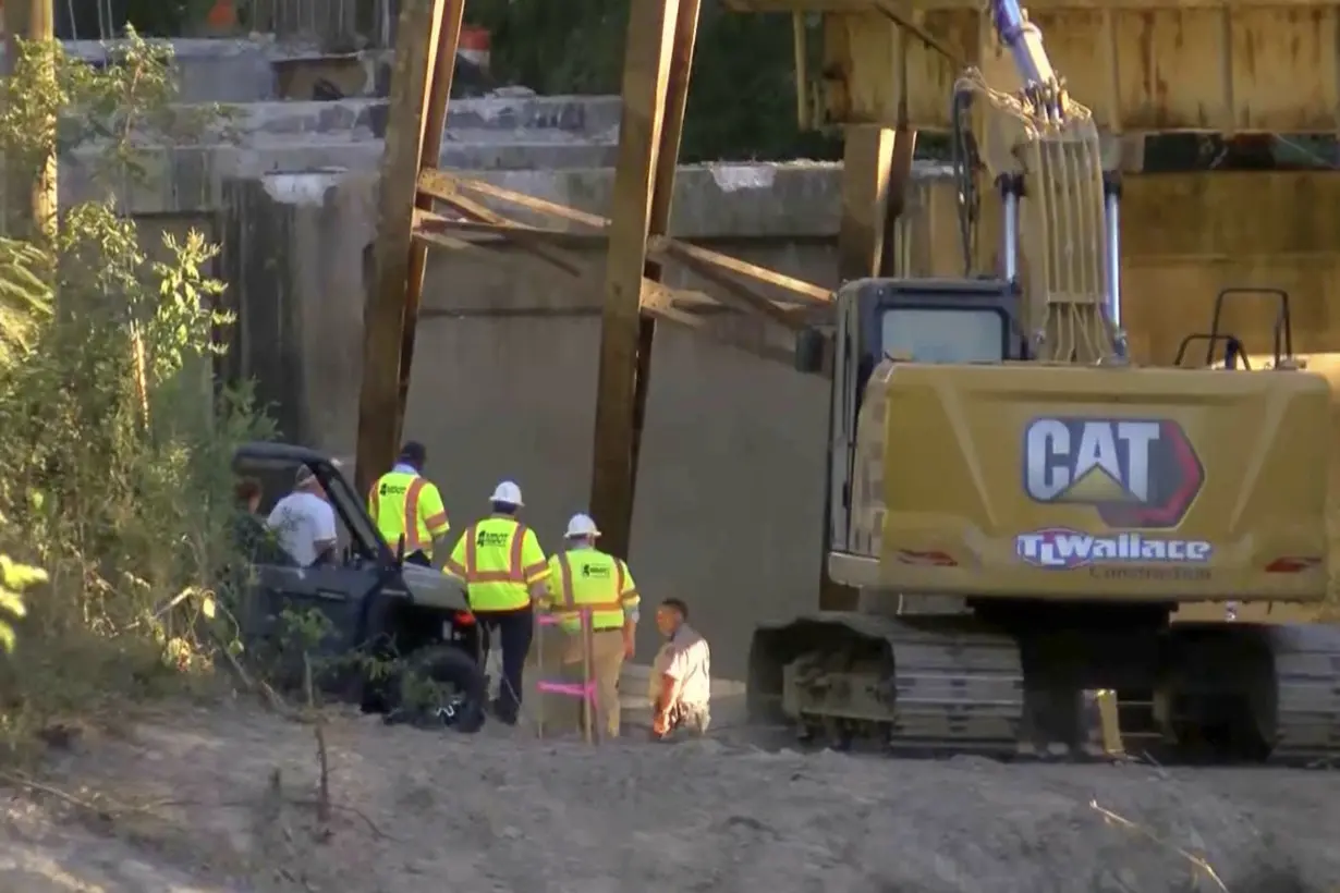 CORRECTION Bridge Collapse Mississippi