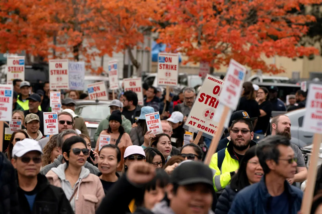 Boeing workers rally during ongoing strike in Seattle