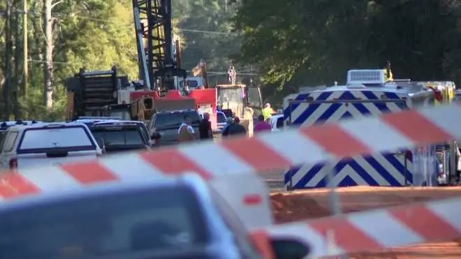 Mississippi bridge being prepared for demolition collapses, killing 3 and injuring several others