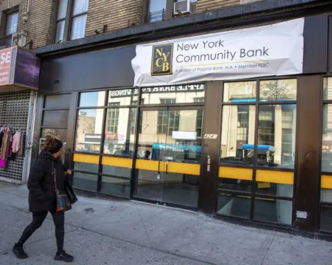 Rescued New York Community Bank to lay off 700 at its Flagstar subsidiary