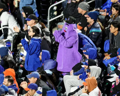 New York Mets offense comes alive to force Game 6 of NLCS against Los Angeles Dodgers