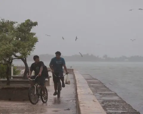 Storm Nadine weakens over Guatemala after pummeling Belize, Mexico's Yucatan