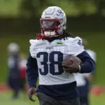 Patriots RB Stevenson active but Jags RB Etienne out for Wembley game