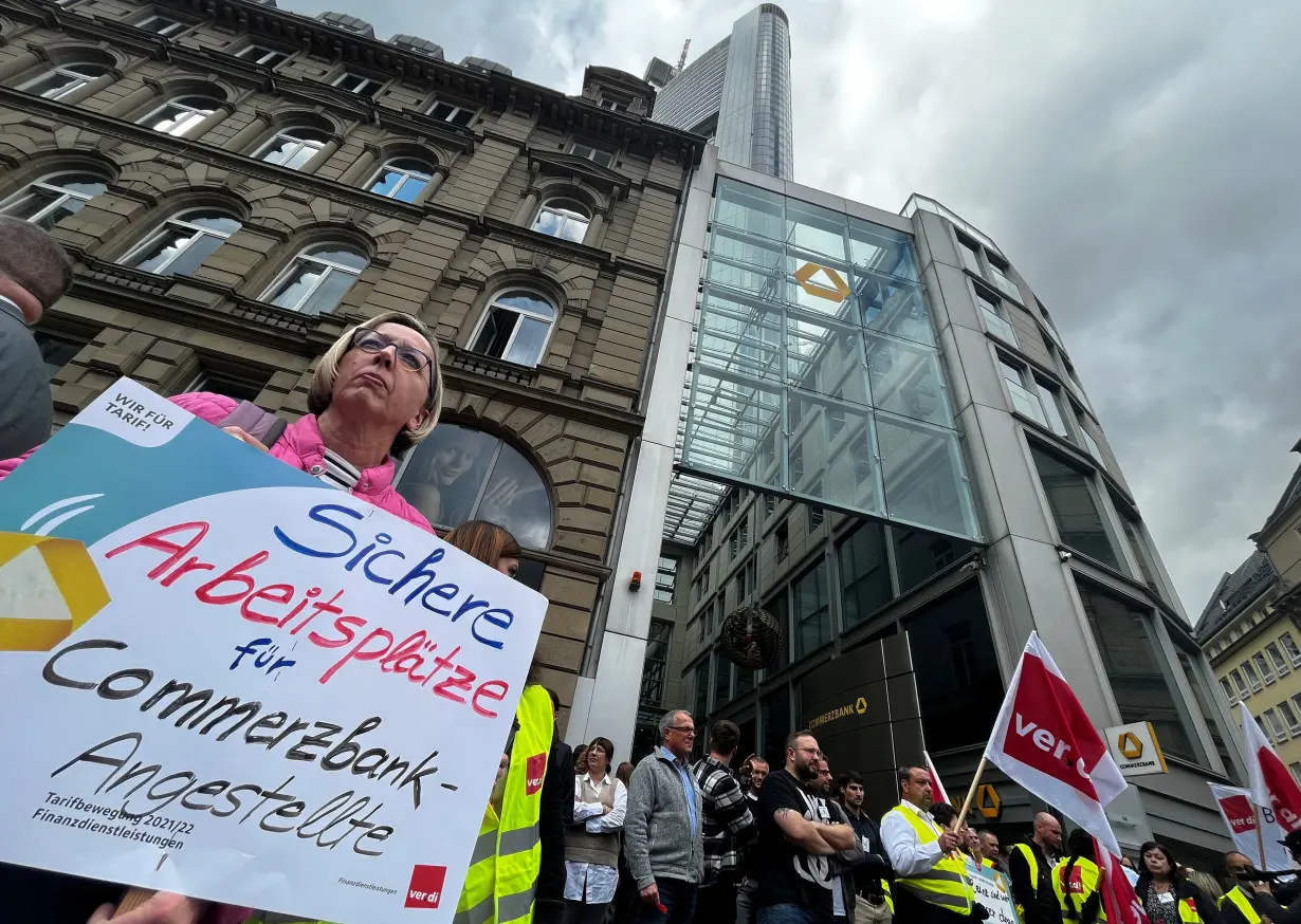 Employees of Commerzbank protest against a potential takeover battle by UniCredit in Frankfurt