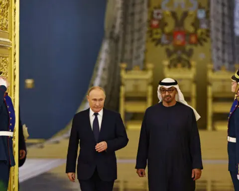 UAE president tells Putin: we are ready to help resolve Ukraine crisis