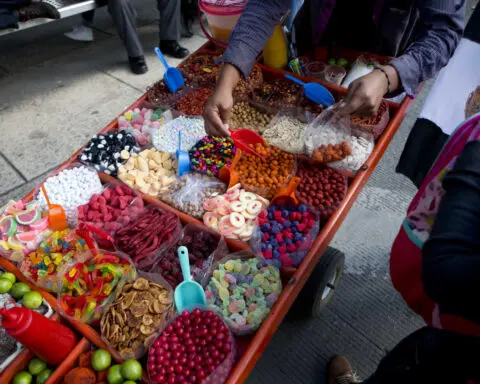 Mexican schools have 6 months to ban junk food sales or face heavy fines