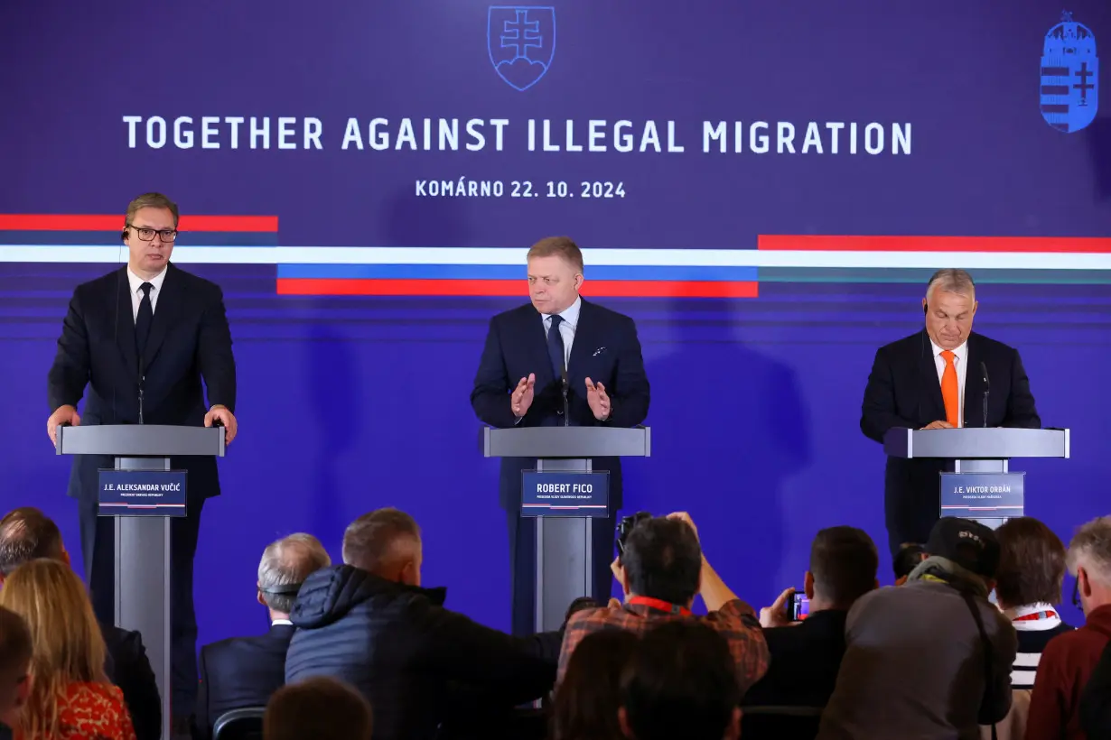 Slovak, Serbian and Hungarian leaders meet at the New Fortress, in Komarno