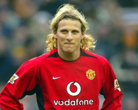 Ex-Manchester United and Atlético Madrid striker Diego Forlán set to make professional tennis debut