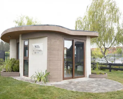 Chile team builds region's first 3D printed 'seed home'