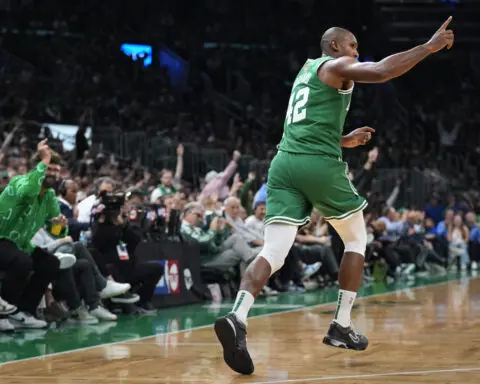 Celtics tie, but don't break, NBA record with 29 3-pointers. Then they miss 13 3s in a row