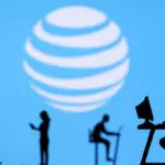 AT&T exceeds wireless subscriber estimates on demand for pricey unlimited plans