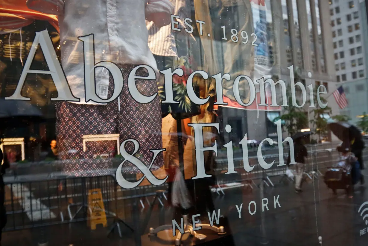 Abercrombie became popular again by running away from Mike Jeffries