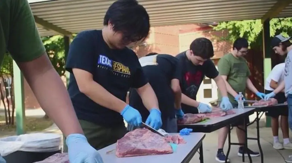 Texas high school competition BBQ team aims to win a state title