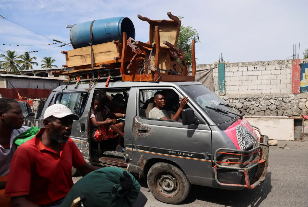 Haitians flee homes from gang violence, in Port-au-Prince