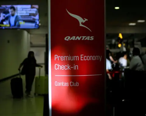 Qantas says it is not opposed to Qatar stake in Virgin Australia