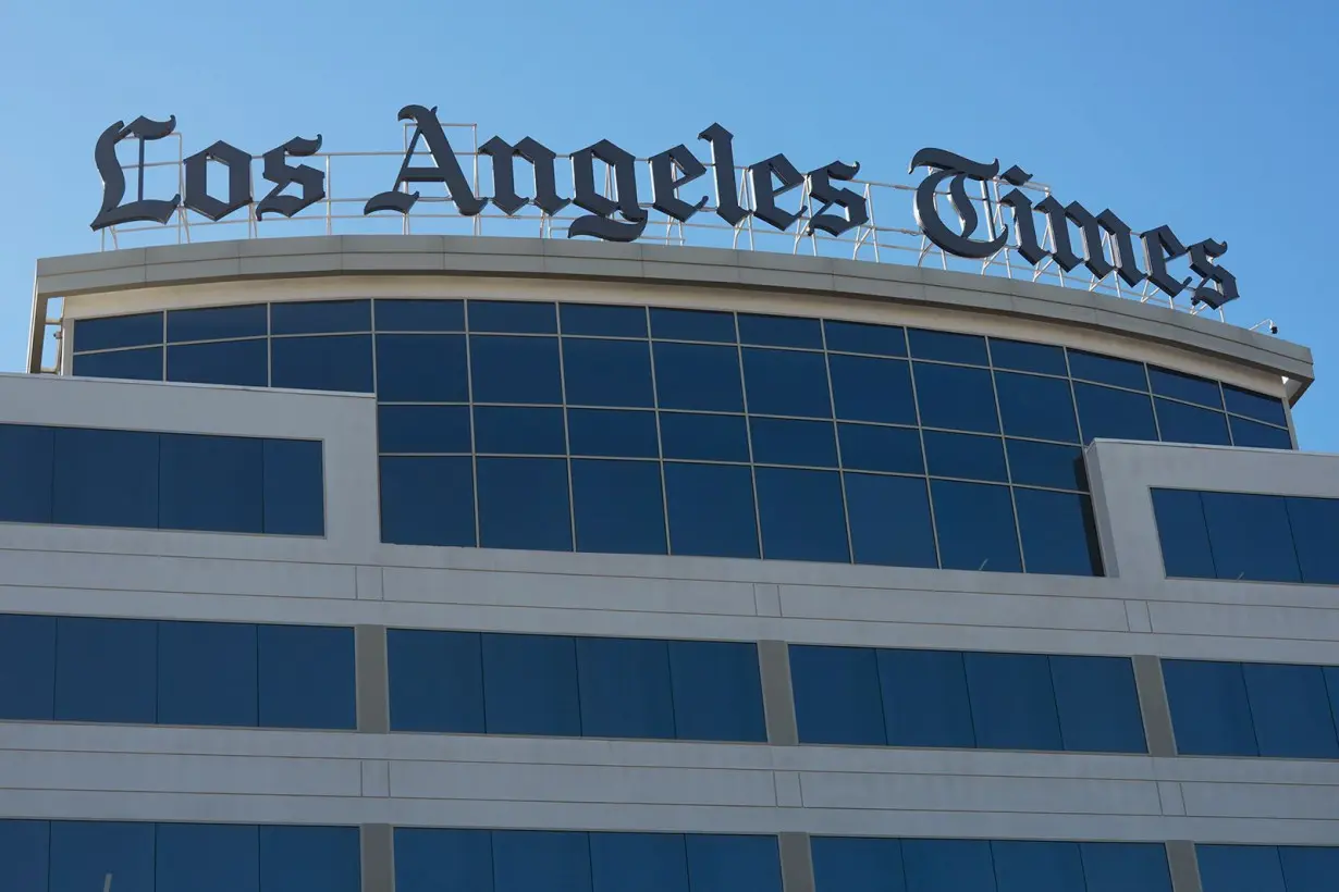 Two more Los Angeles Times editorial board members resign amid turmoil over blocked Harris endorsement