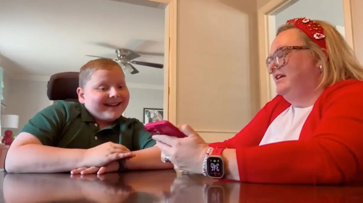 Louisville boy surprised with Taylor Swift tickets after Halloween costume goes viral